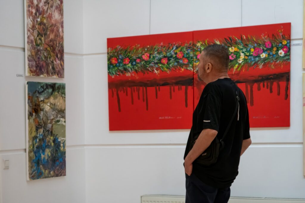 Vernisaj Scoala de la Bistrita - Galeriile de Arta ale Academiei Române